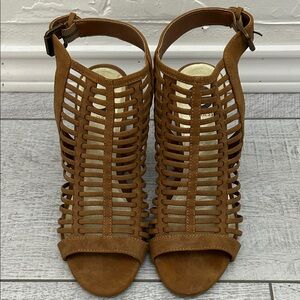 Guess Brown Strappy Women's Chunky Heel Sandals Size 8
